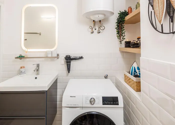 Deluxe New L 10 Min Walk To Centre *